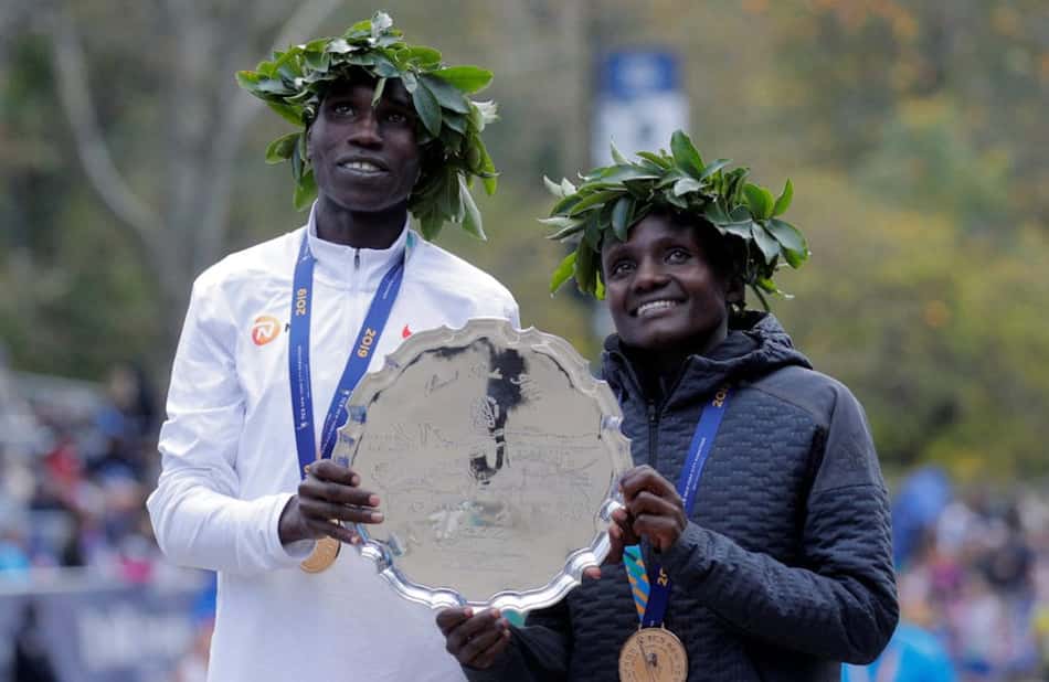 Joyciline Jepkosgei e Geoffrey Kamworor, campeões da Maratona de Nova York 2019