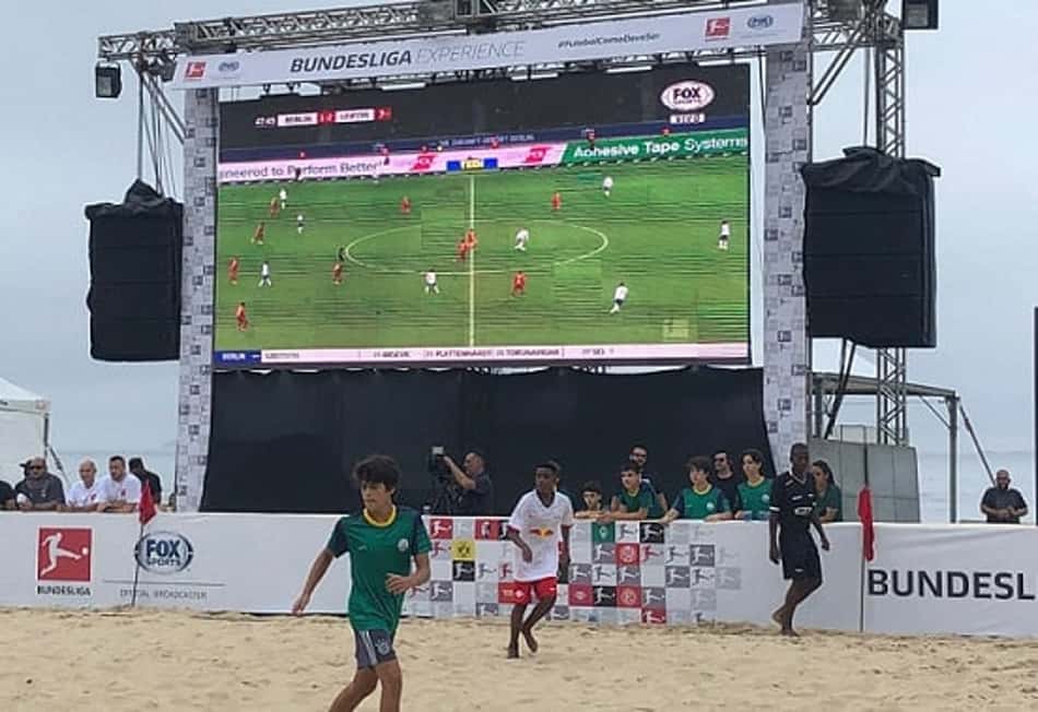 Bundesliga Experience é sucesso na Praia de Ipanema no fim de semana