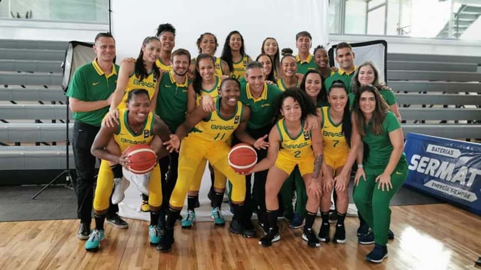 Seleção feminina faz último amistoso antes do Pré-Olímpico de basquete