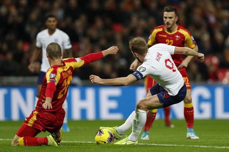 Kane brilha, faz três, Inglaterra goleia Montenegro e se classifica para a Euro 2020