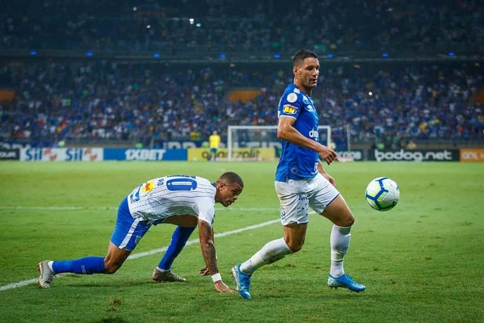 Cruzeiro x Avaí - Disputa