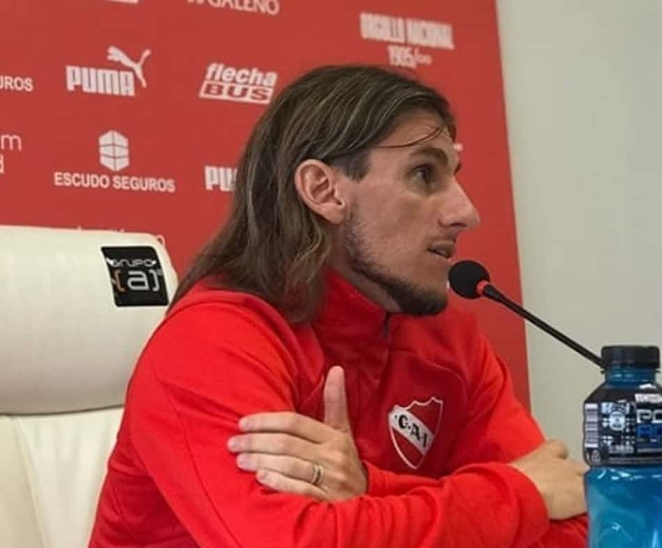 Beccacece tem conversas para assumir o grande rival do Independiente