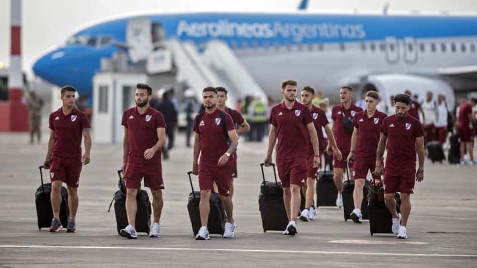 River desembarca em Lima para final com o Fla: 'Bem e com confiança'