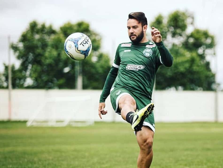 Coritiba negocia a renovação de quatro atletas do elenco