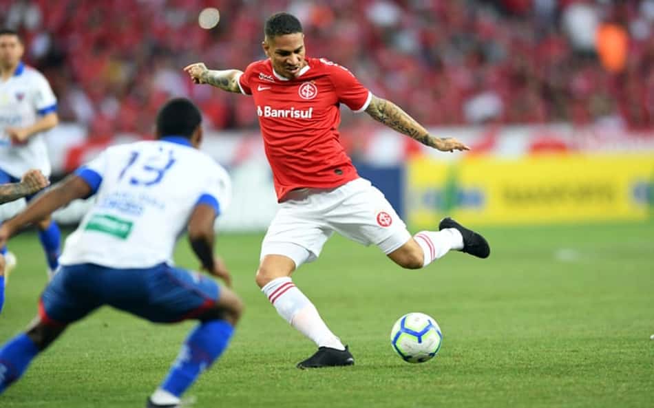 Jornalista crava a chegada de Paolo Guerrero no Boca Juniors