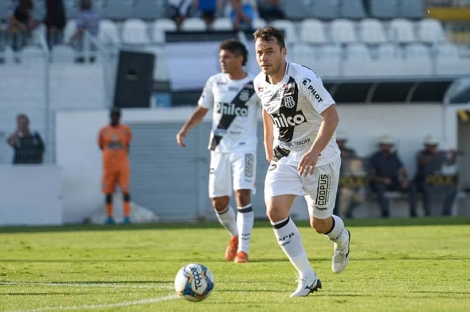 Indo para seu último jogo na Ponte Preta, Renato Cajá agradece carinho da torcida