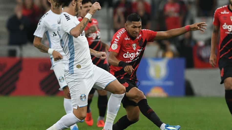 Athletico mostra a sua força em casa e derrota o Grêmio