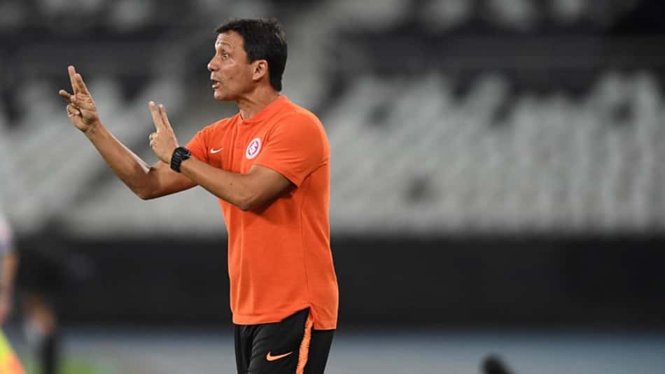 Internacional confirma a saída de Zé Ricardo