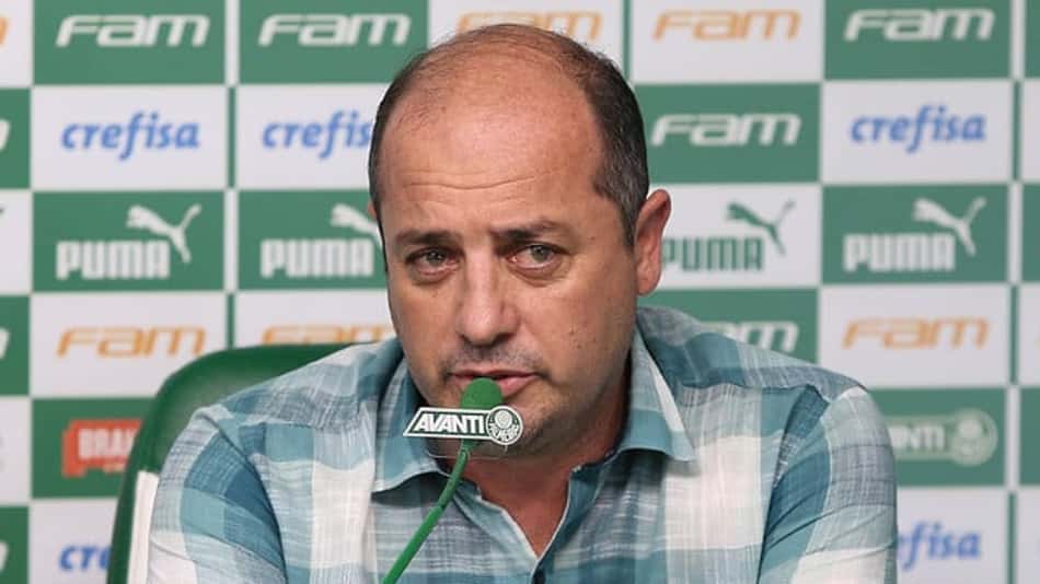 Cícero Souza decide continuar como gerente de futebol do Palmeiras