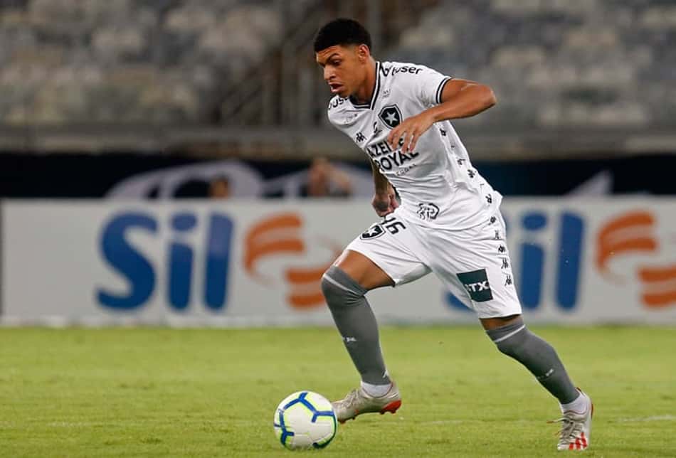 Botafogo renova empréstimo de Luís Henrique até dezembro de 2022