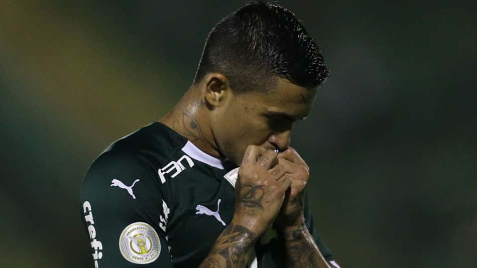 Dudu iguala marca de Rivaldo no Palmeiras