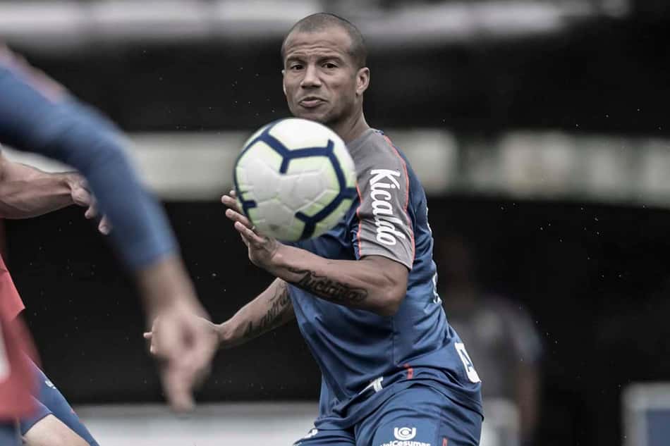Empresário de Sánchez descarta contrato de produtividade com o Santos