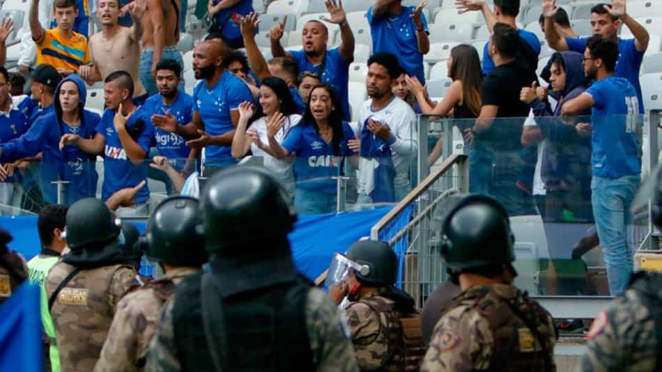 Cruzeiro sofre nova punição do STJD. Desta vez, pela confusão no clássico contra o Atlético-MG, pelo Brasileiro