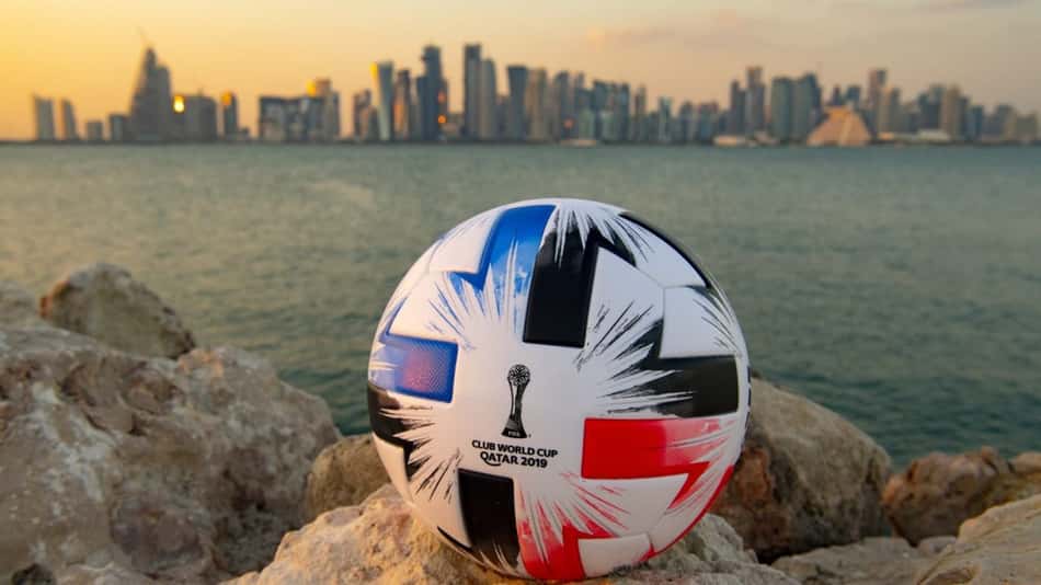 Bola do Mundial de Clubes faz homenagem ao anime 'Super Campeões'