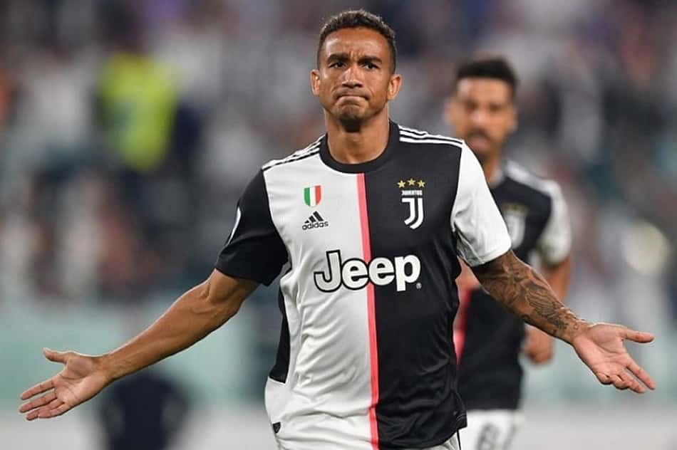 Sem prestígio com Sarri, Danilo pode ser negociado pela Juventus