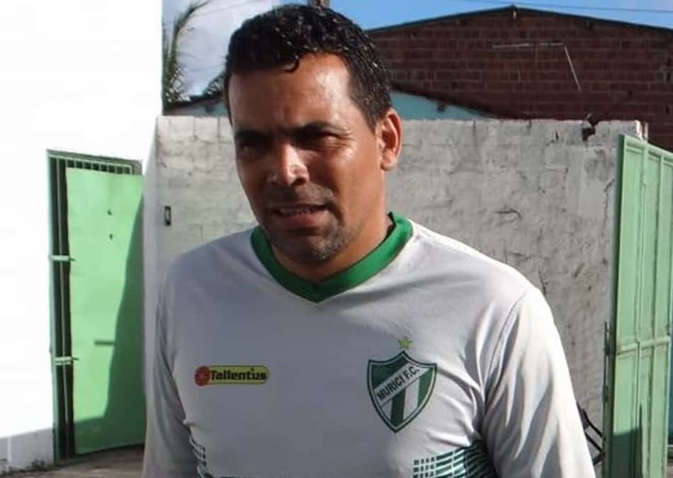 Dias quando defendia o Murici