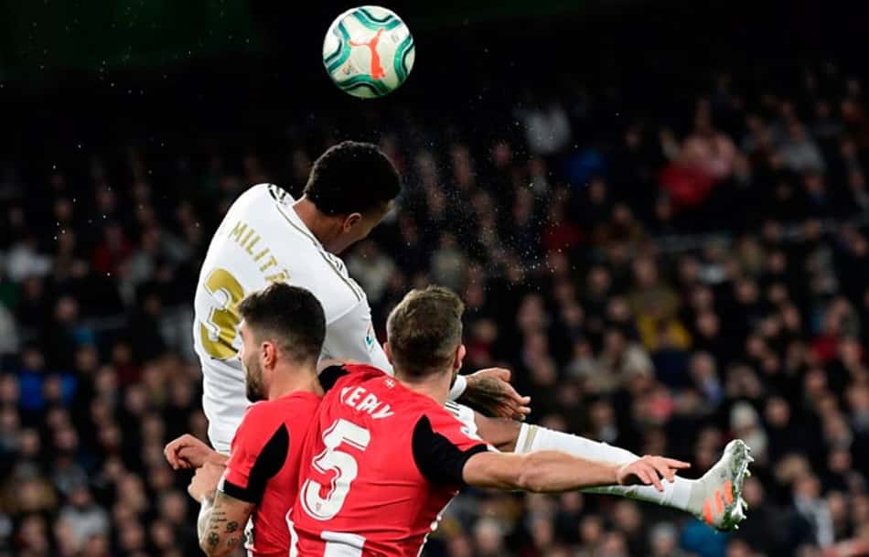 José Mourinho quer contratar Militão para o Tottenham