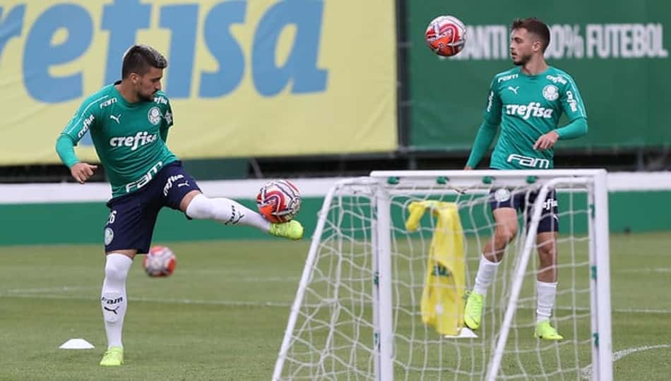 Atlético-MG demonstra interesse em Hyoran e Victor Luis, do Palmeiras