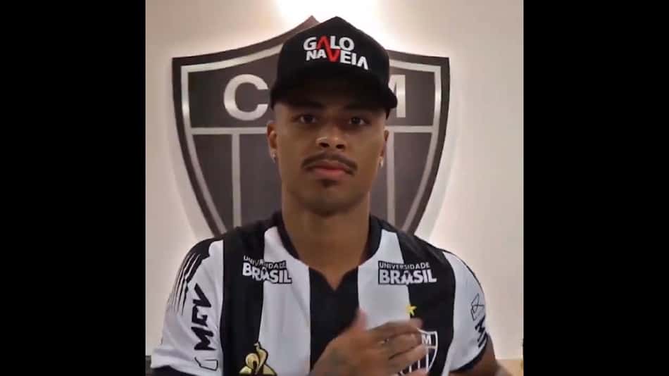 Atlético-MG 'vence' disputa com o Flu e anuncia chegada do volante Allan