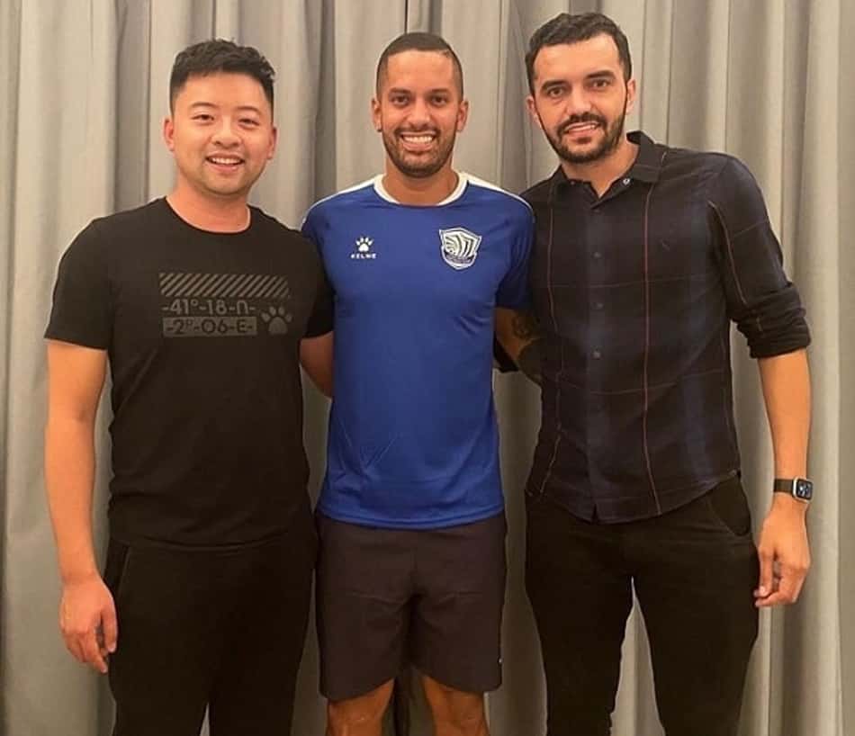 Rômulo rescinde com o Flamengo e acerta com time do futebol chinês