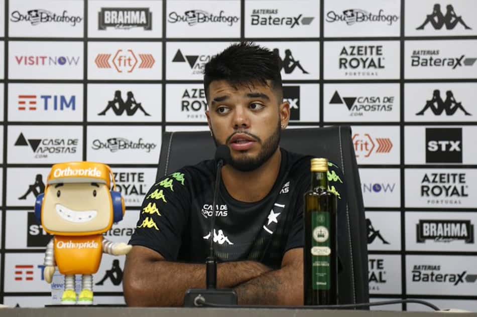 Leandrinho, sobre volta ao Botafogo: 'Maduro como homem e jogador'