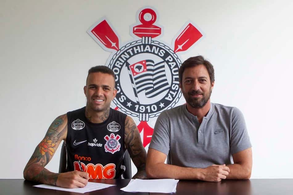 Luan assina contrato com o Corinthians por quatro temporadas