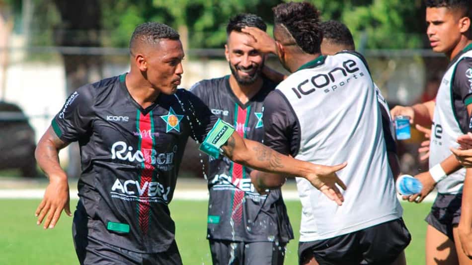Portuguesa e Macaé se classificam para o Campeonato Carioca