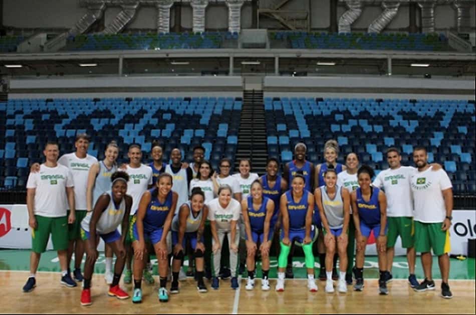 Seleção feminina de basquete fará treino aberto na Arena Carioca 1