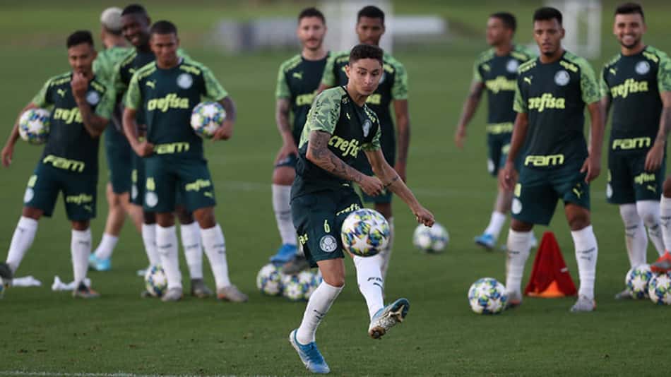 Palmeiras faz treino com desgaste dosado em dia de jogo na Flórida