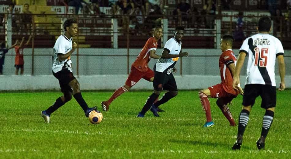 Em maratona de jogos, Vasco encara o Goiás pelas oitavas da Copinha
