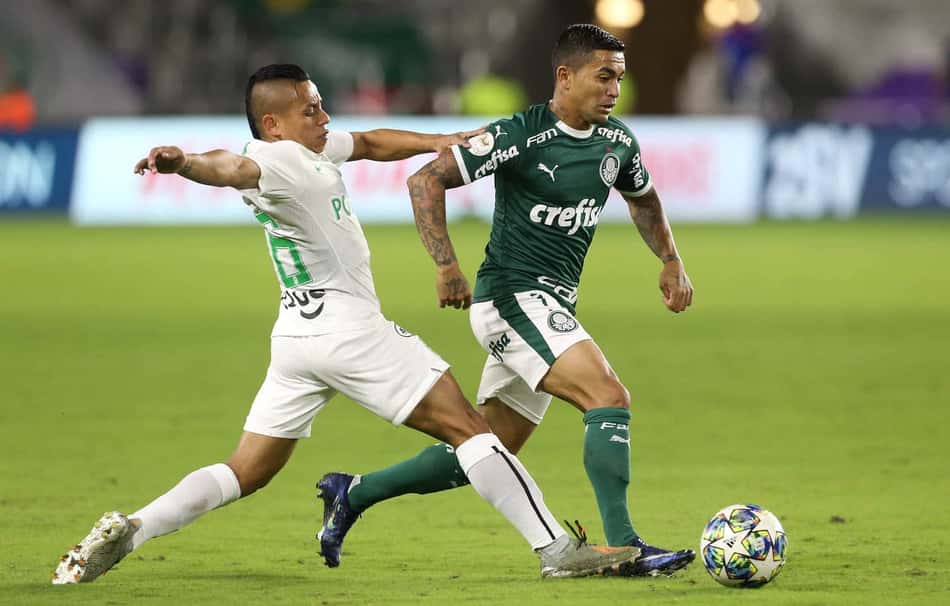 Dudu vê Palmeiras pecar na saída de bola em estreia na Florida Cup