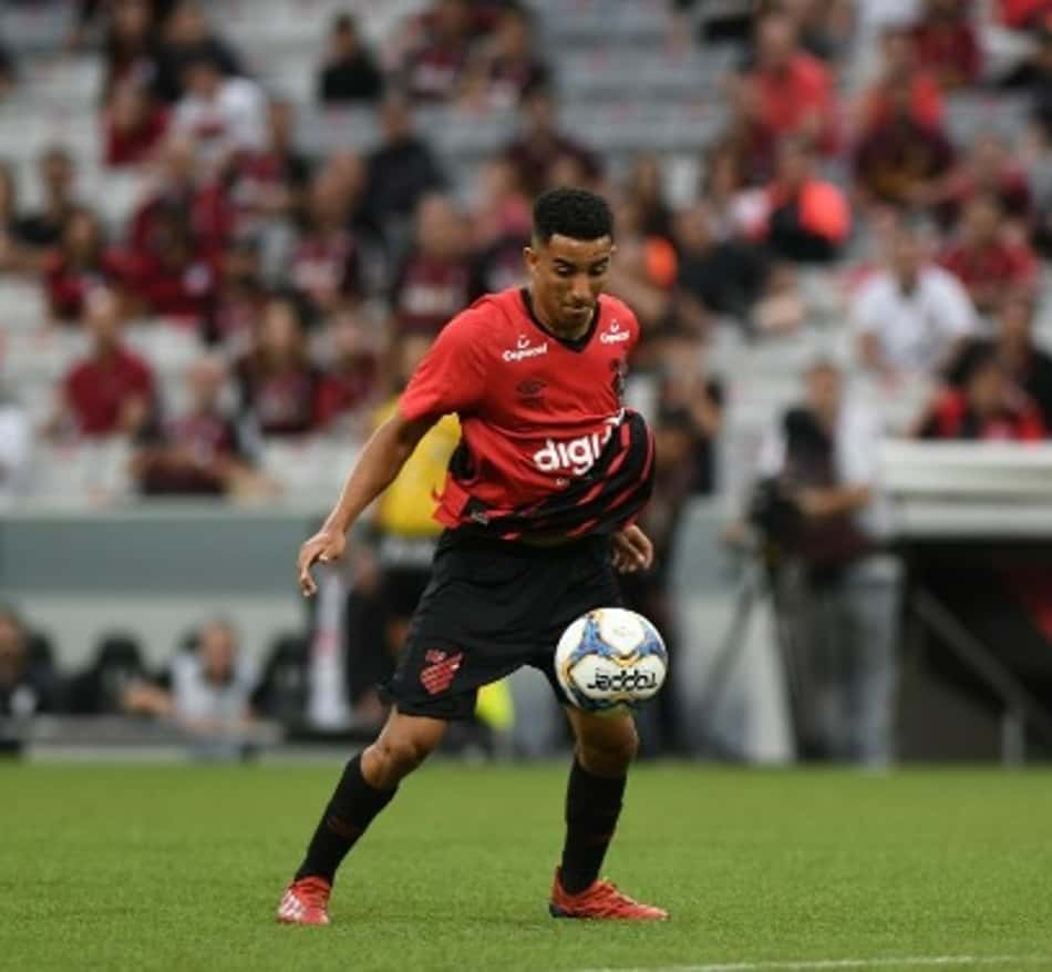 Christian projeta estreia do Athletico no estadual