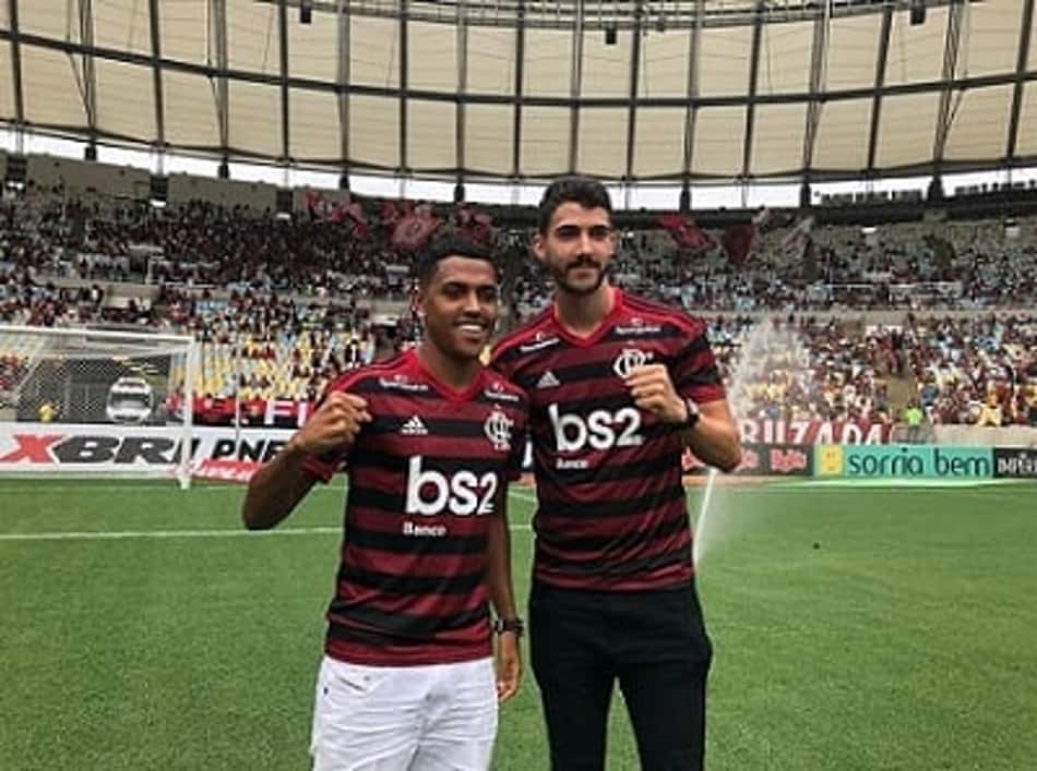 Gustavo Henrique e Pedro Rocha são apresentados à torcida do Flamengo