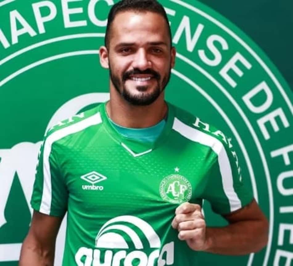 TJD-SC pune três jogadores da Chapecoense na reta final do Catarinense