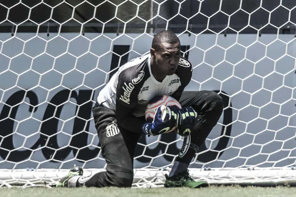 John pede para deixar o Santos, e São Paulo estuda proposta para tentar a contratação