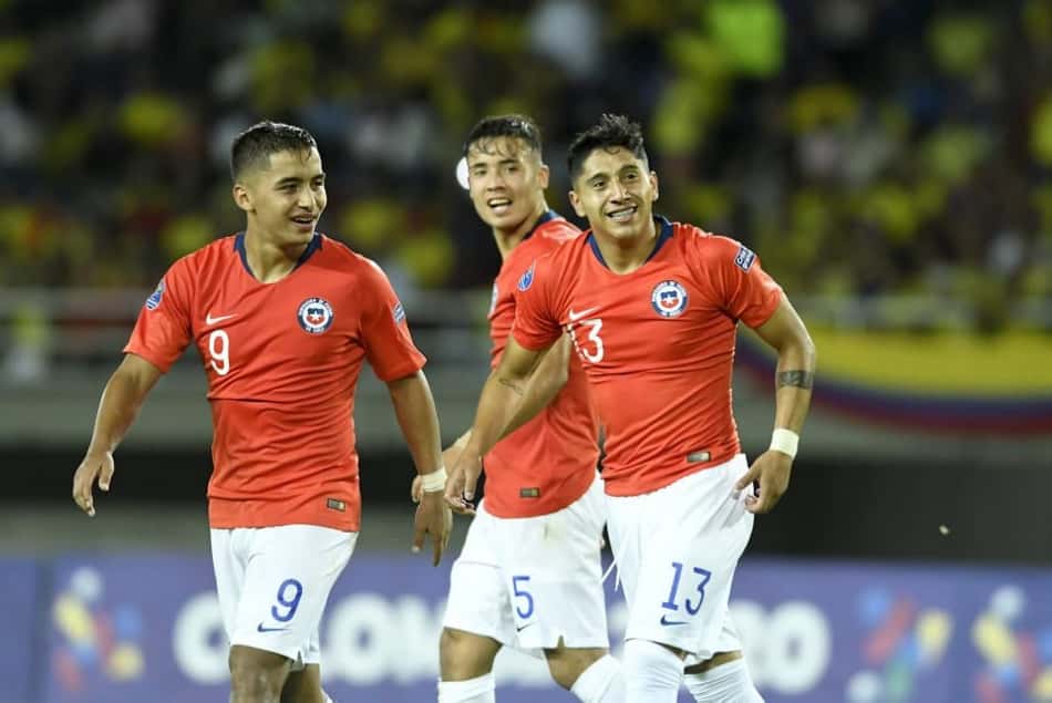 Depois de estreia com goleada, Chile duela com a Venezuela no Pré-Olímpico
