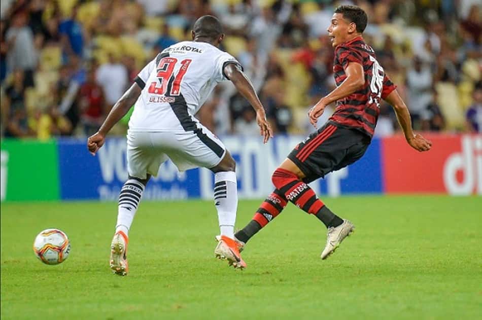 De rival de Falcão no futsal à estreia no Flamengo: Richard é elogiado e 'apresentado' por Mauricinho