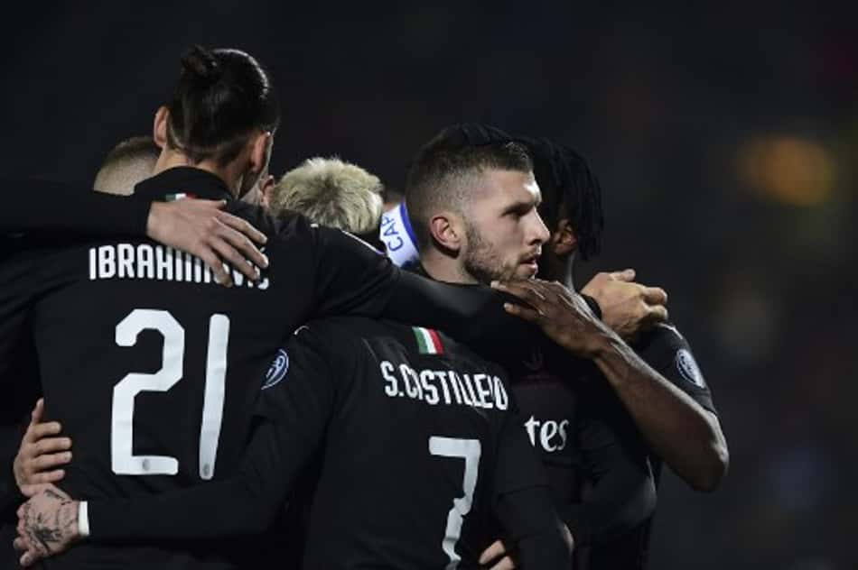 Ibra passa em branco, Rebic salva e Milan vence pela quarta vez seguida