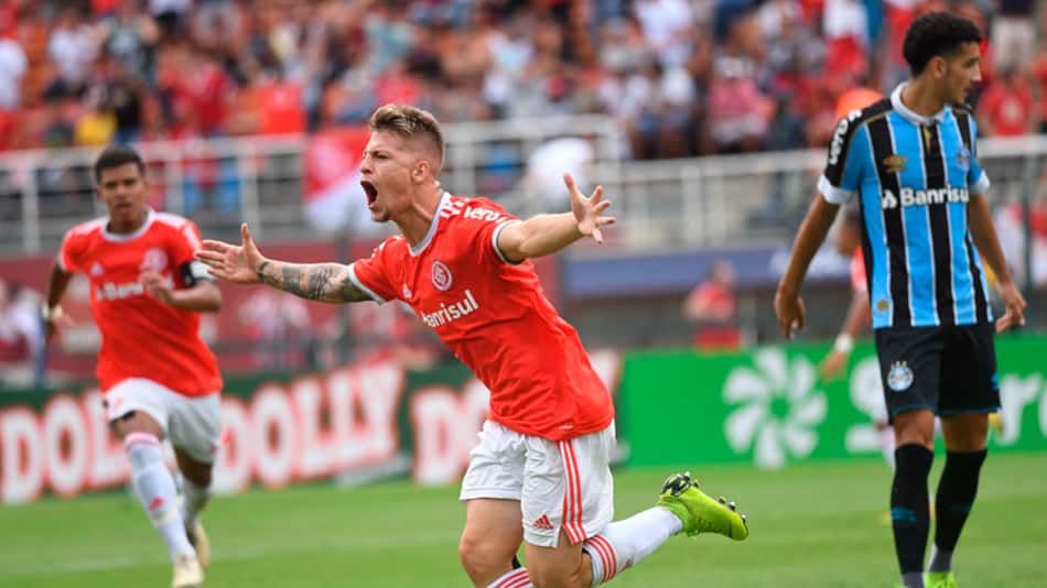 Festa Colorada! Nos pênaltis, Inter supera o Grêmio e conquista o penta da Copa São Paulo