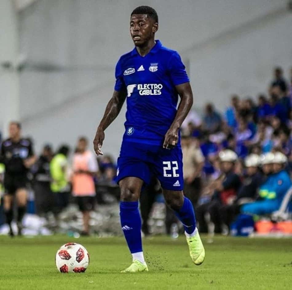 Reforço do Botafogo, 'Loco' Cortez reúne talento e temperamento forte
