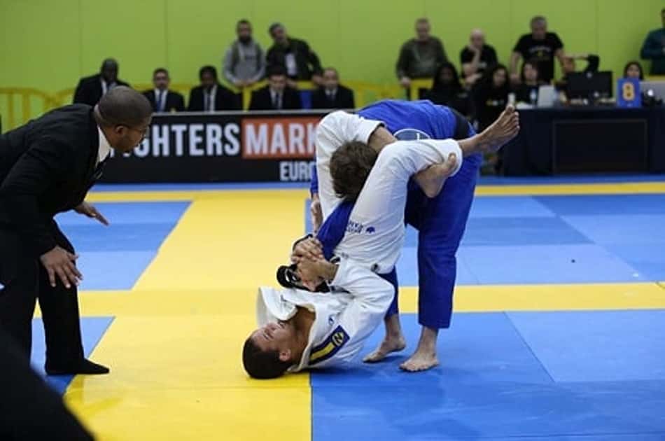 Brasileiro brilha e conquista título absoluto no Europeu de Jiu-Jitsu