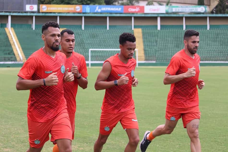 Lucas Abreu, do Guarani, quer jogo 'sem erros e intenso' contra o Santos