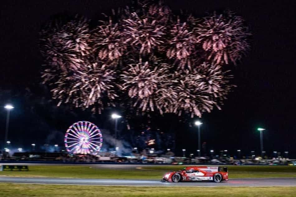 24H de Daytona: Problemas no câmbio tiram Derani e companheiros da briga pelo pódio