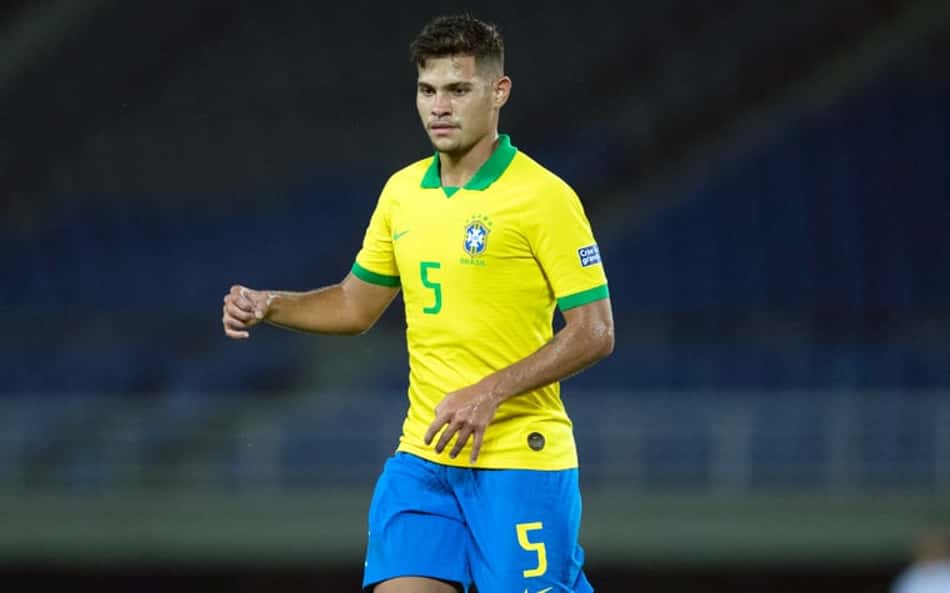Bruno Guimarães comenta mudança de sede da Copa América: 'O importante é preservar vidas'