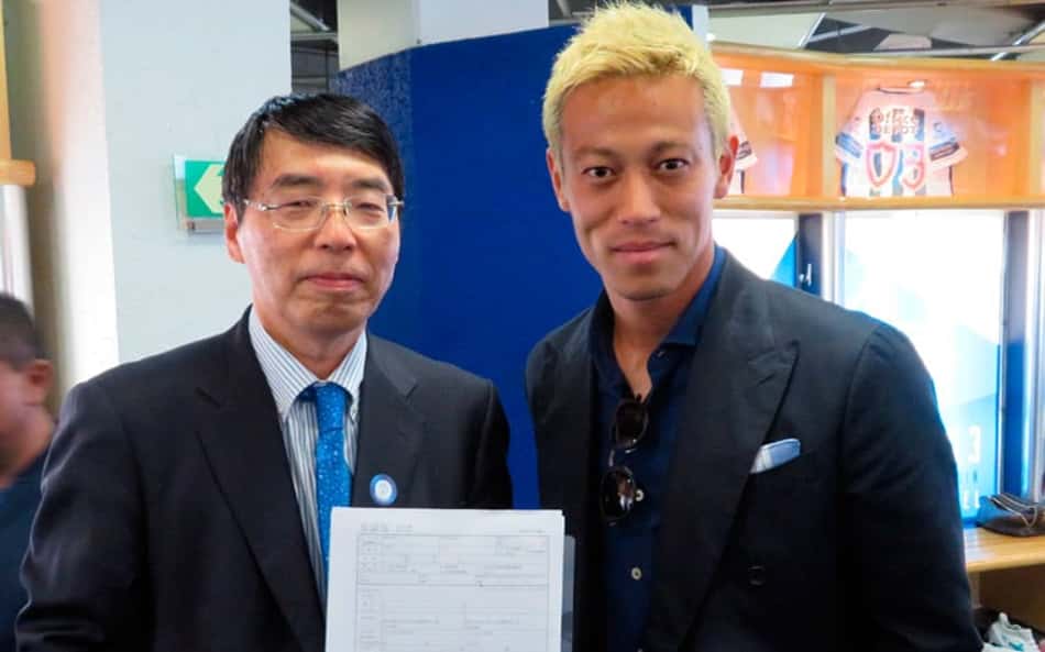 Embaixador do Japão no Brasil faz coro por Honda no Botafogo