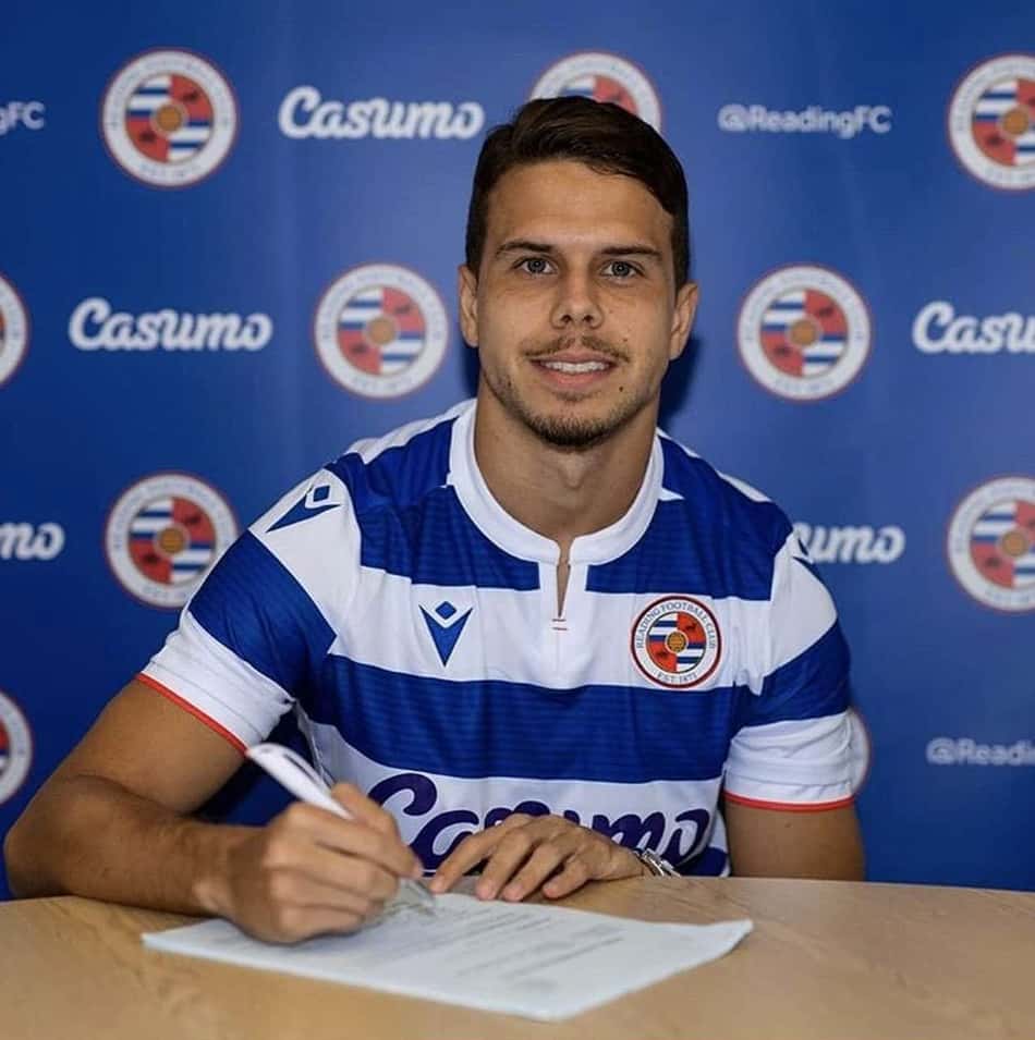São Paulo acerta com Reading FC, e Araruna assina por dois anos e meio