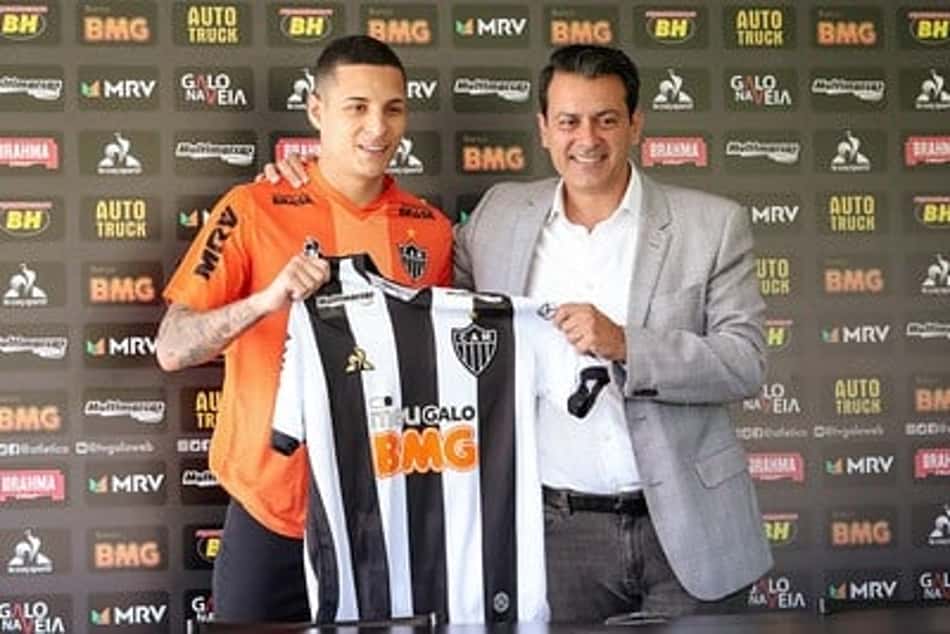 Arana é apresentado e Galo explica empréstimo ao invés de compra