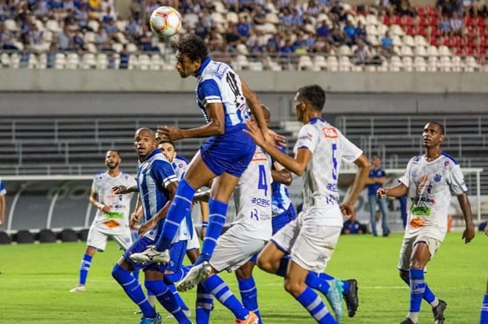 Willian Rocha comemora estreia com vitória no CSA: 'Foi maravilhoso'