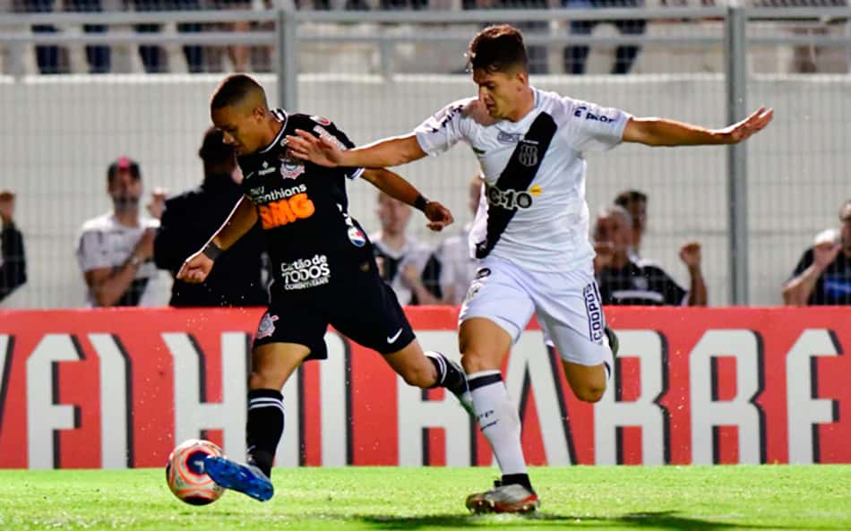Ponte Preta se aproveita de erros do Corinthians e vence em Campinas