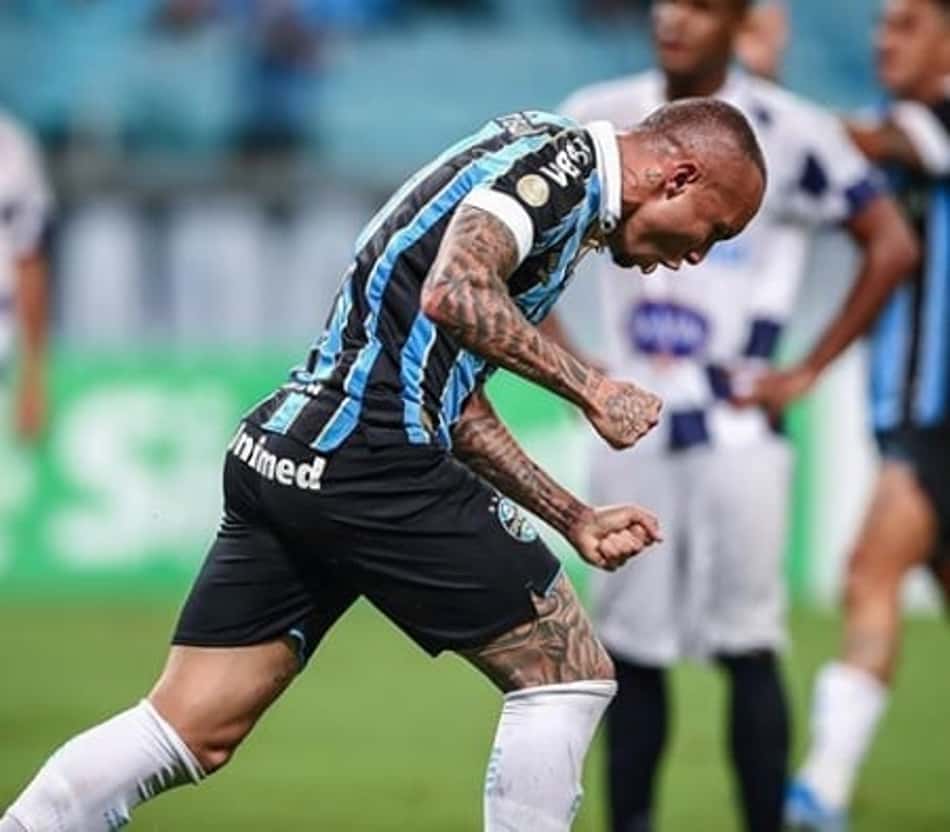 Everton assume o posto de artilheiro da Arena Grêmio